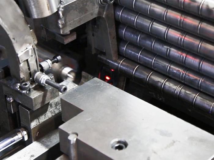Auto-matic Nut Inserting Machine