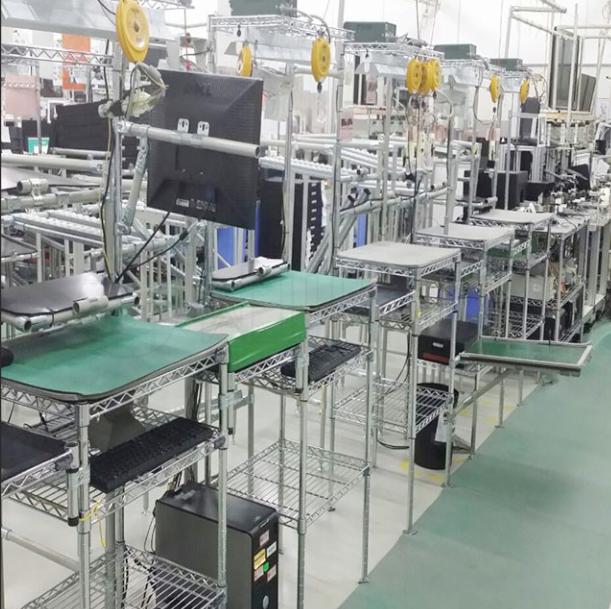 Wire Mesh Shelving in Manufacturing Factory（2）.jpg